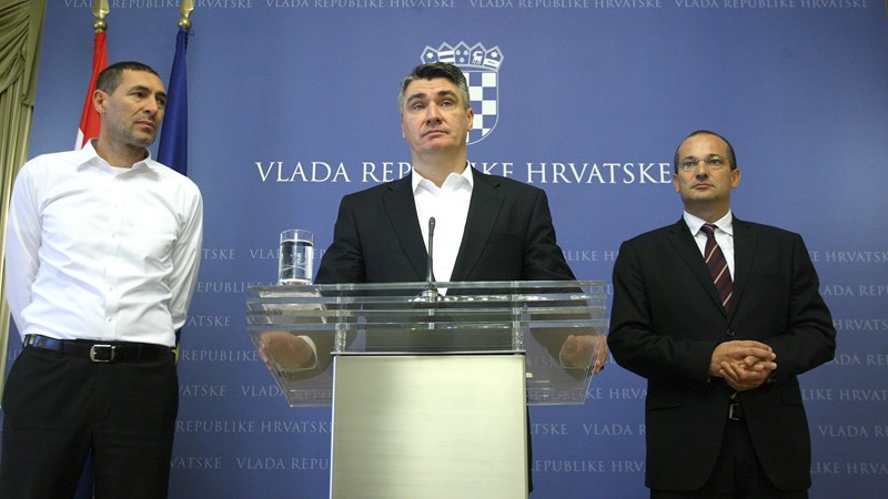 Premijer Milanović: Imamo srce i mozak, ali nećemo postati sabirni centar niti podizati žičane ograde